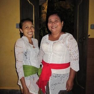 Dayu Made (right) and her caring team at Jendela di Bali